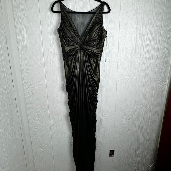 Adrianna Papell Metallic Draped V-Neck Evening Gown - Ruched Formal Dress Size 8 - Picture 3 of 13